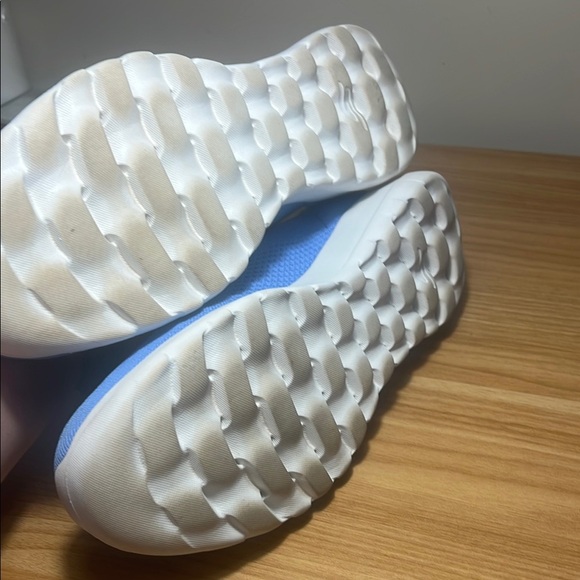 Skechers Women's Blue and Pink Athletic Shoes - Picture 5 of 6